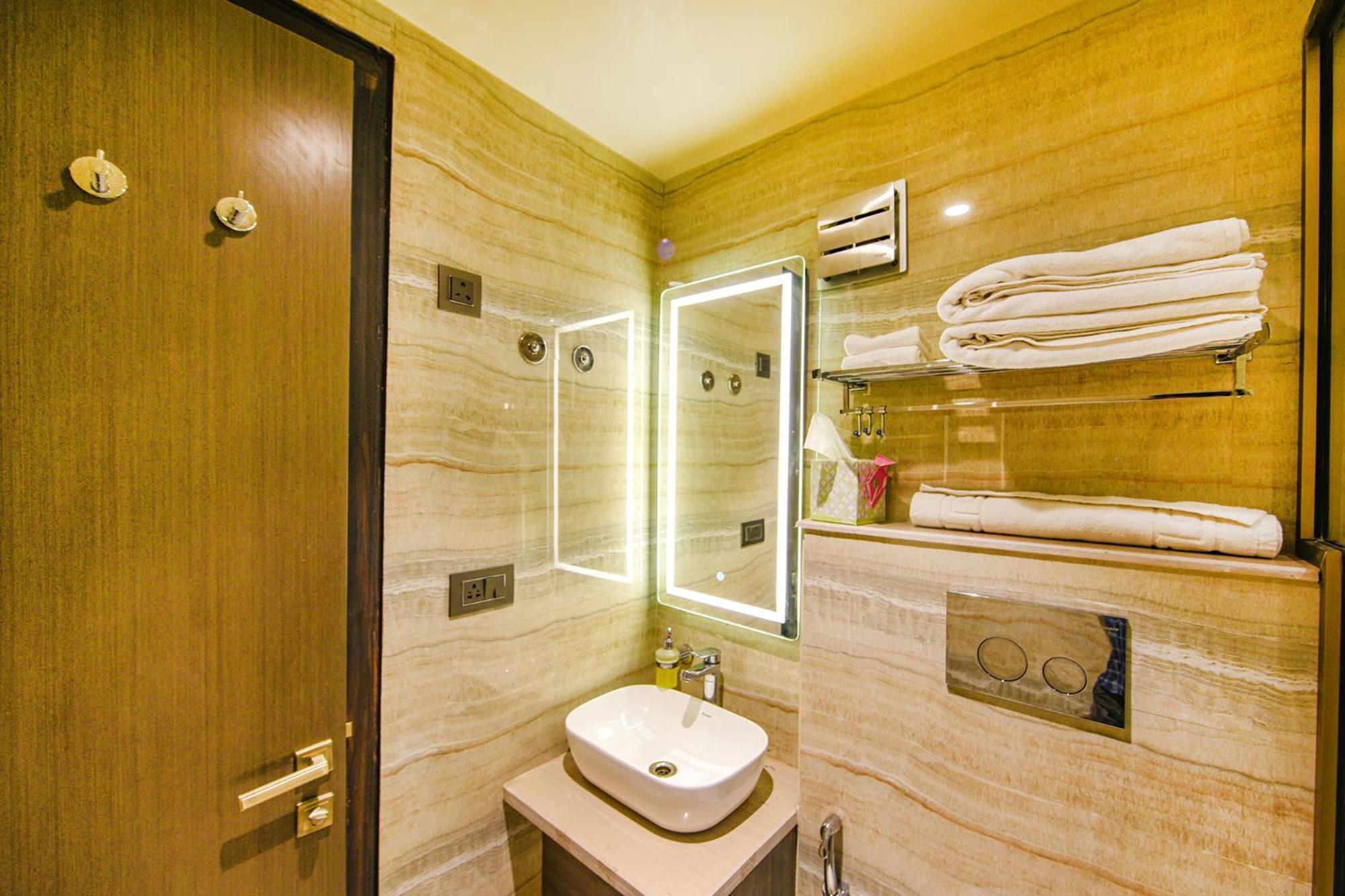 Fabhotel Prime Qotel Janakpuri Delhi  Exteriör bild