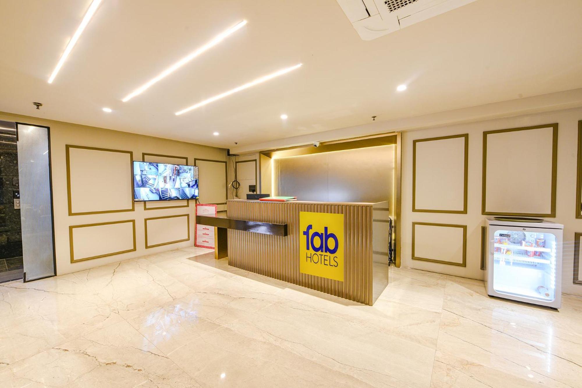 Fabhotel Prime Qotel Janakpuri Delhi  Exteriör bild