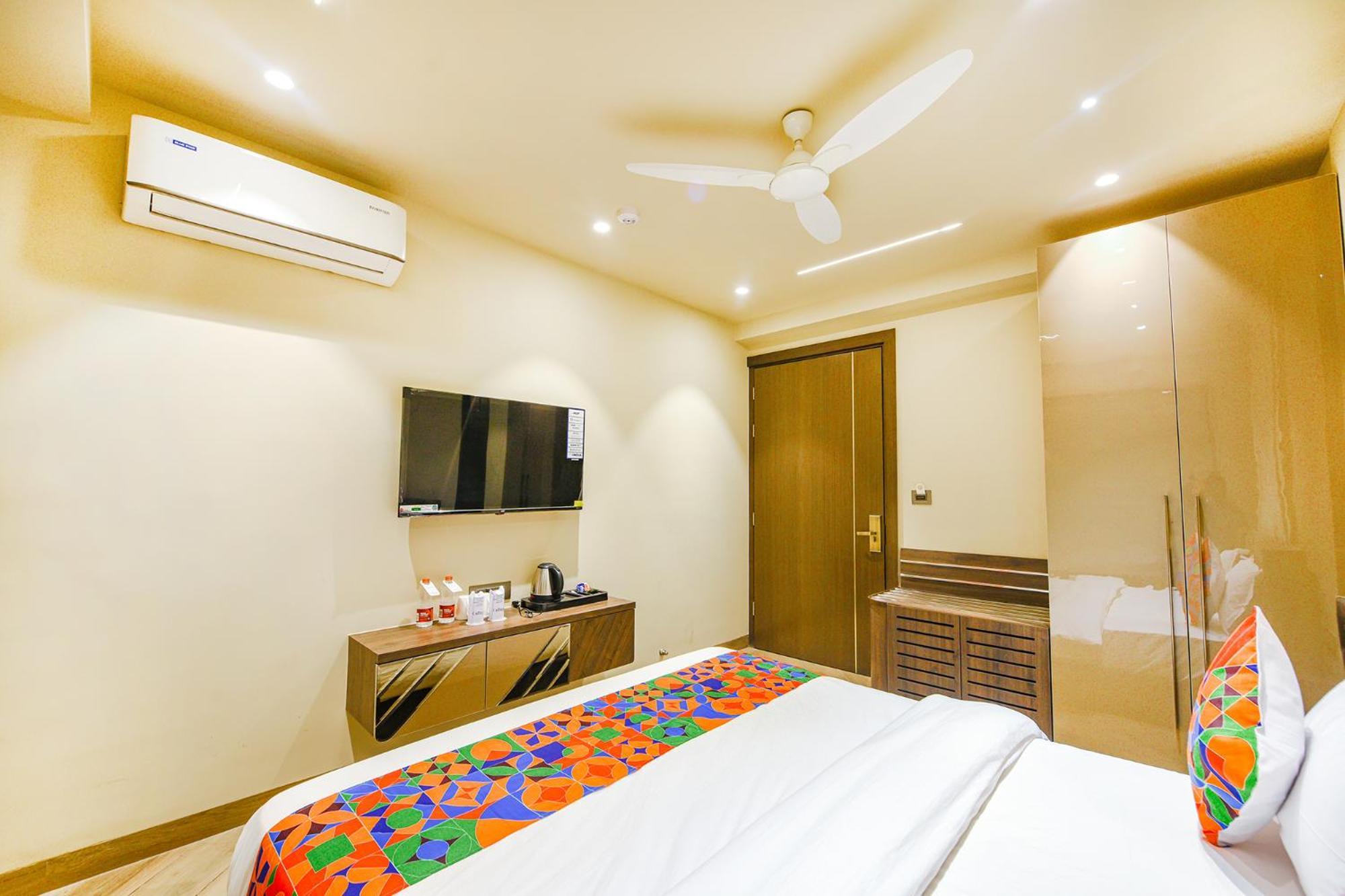 Fabhotel Prime Qotel Janakpuri Delhi  Exteriör bild